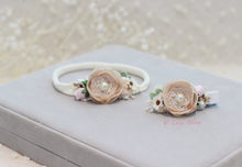 Load image into Gallery viewer, Divine petite dainty floral hairband